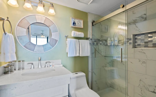 Seaside Beach & Racquet 4507