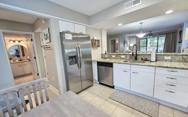 West Hyde Park Three-bedroom Apartment 5-C