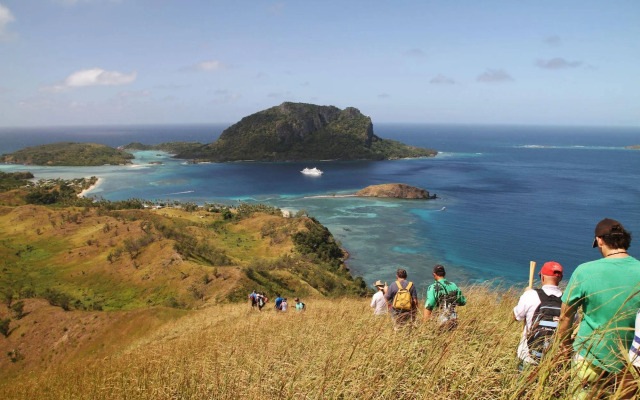 Captain Cook Cruises Fiji - Reef Endeavour