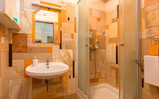 Beautiful Apartment in Pula With Wifi