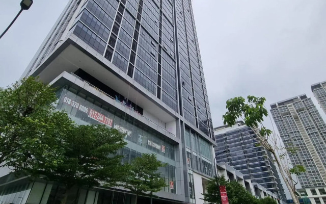 Studio-Auroraplace-KL-bukitjalil-Pavilion2-infinitypool