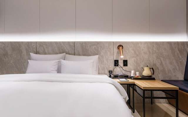 Gwangju Brown Dot Cheomdan