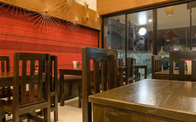 Little Lanna Cafe and Premier Guesthouse