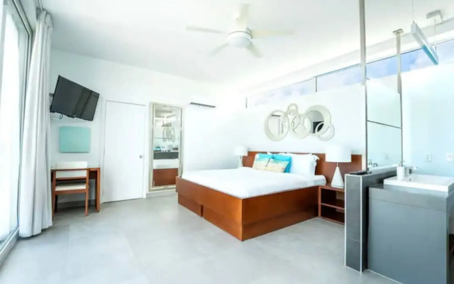 Entire Villa in Long Bay Beach