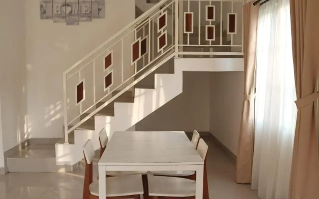 Chevilly Resort and Camp