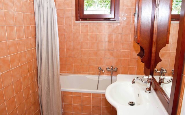 Authentic Villa With Swimming Pool in Grosseto