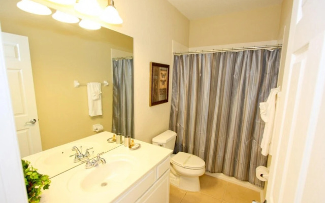 4845 Vista Cay