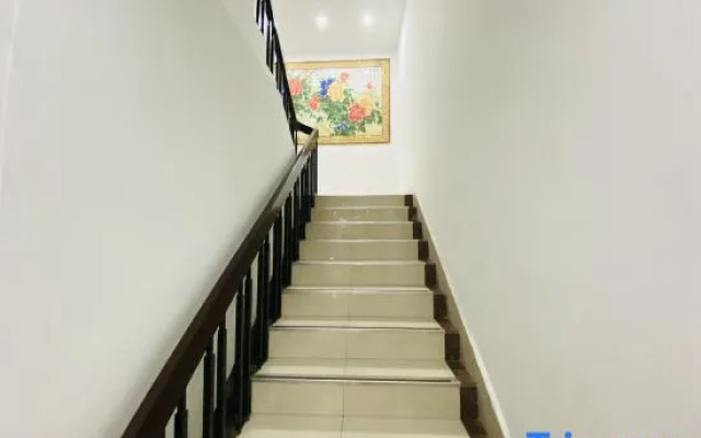 XuRiMan Hotel