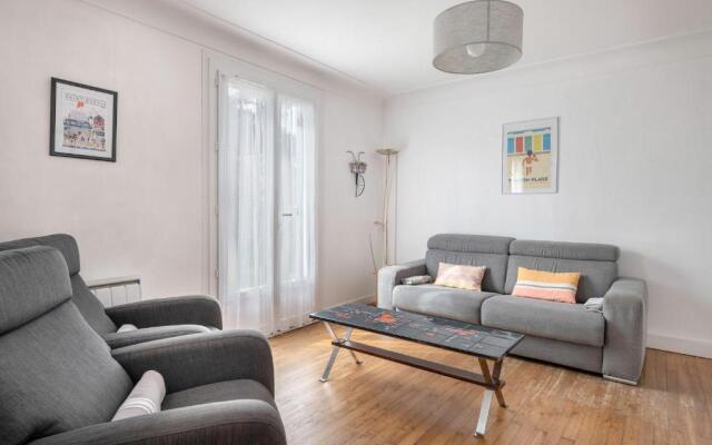 Une grande villa dans les pins, entre Loire et Océan