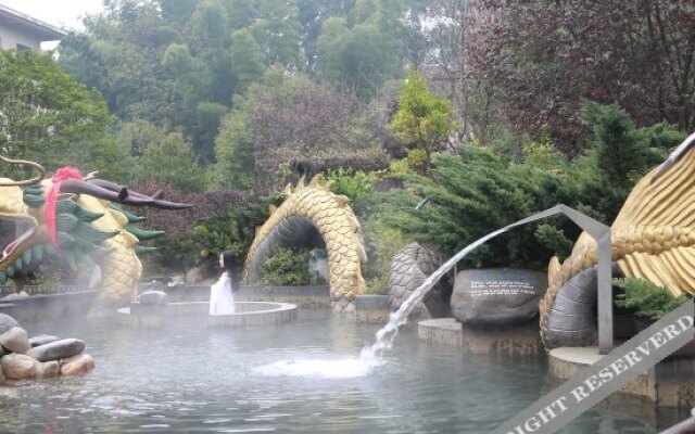 Huitang Zilongwan Hot Spring Holiday Hotel