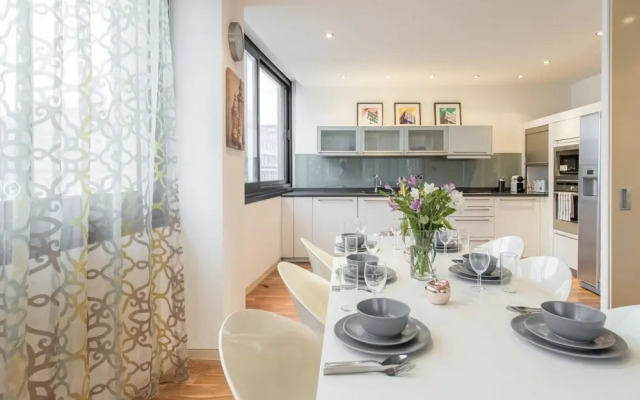 Oxford Street Apartment
