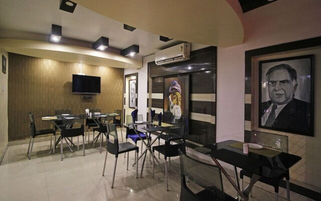 OYO 5837 Hotel Castle
