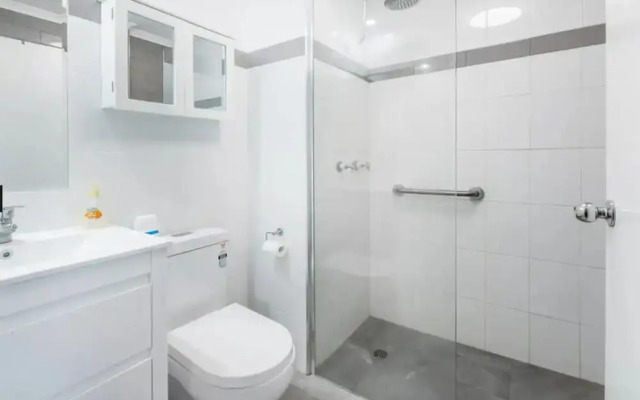 Alexander Apts - Ground Floor 2 Bedroom