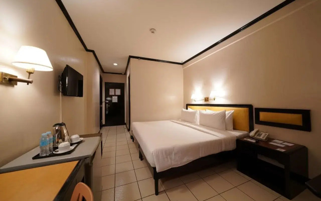 Palm Hotel Manila