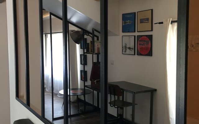 La Datcha Delicatessen