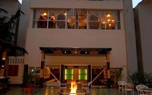 Hotel Arif Castles