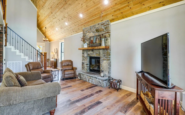 Riverfront Mountain View Cabin w/ Deck & Grill!
