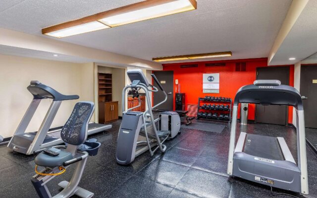 Tulsa Square Hotel Central, I-44 By OYO