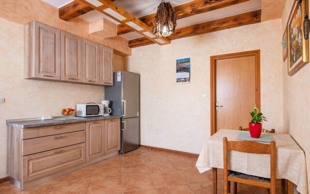 Stunning Home in Betiga With Wifi and 6 Bedrooms