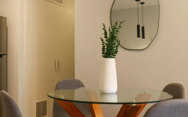 w Extraordinary 2BR w Balcony in Miraflores