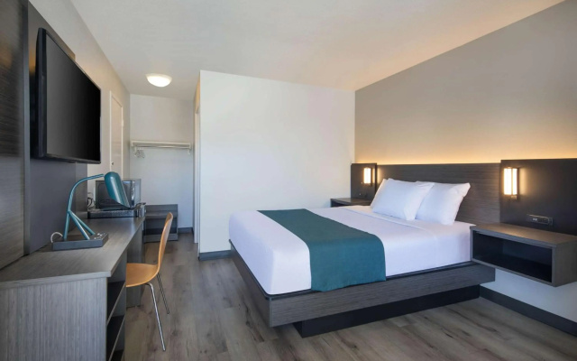 Motel 6 Woodland, CA – Sacramento Airport