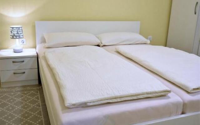 Apartments Barbat