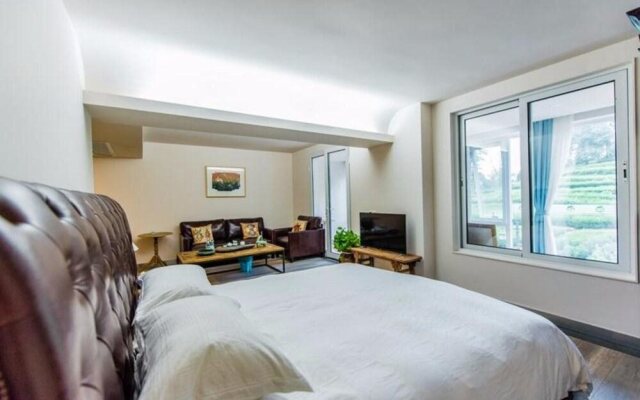 Floral Hotel Blue Minshuku