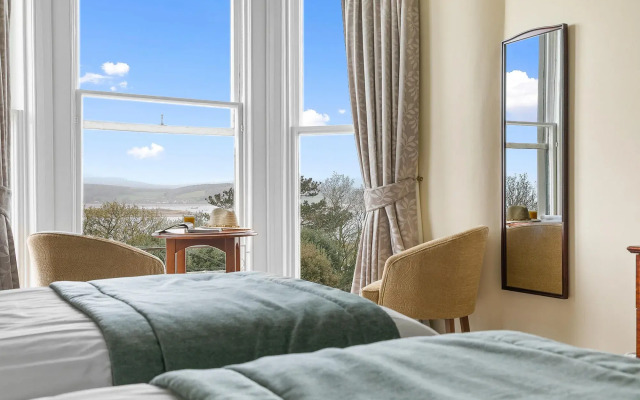 Royal Beacon Hotel
