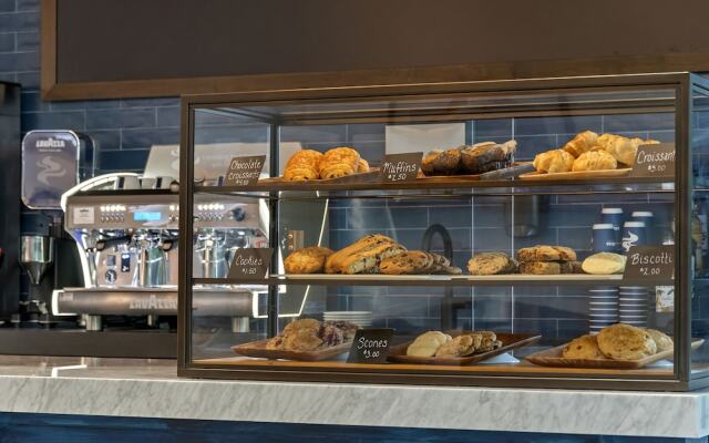 Merriweather Lakehouse, Autograph Collection