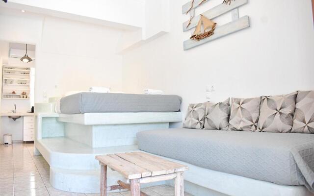 Tzamaros Studios Kythnos