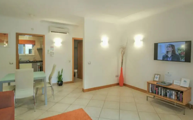 Monte Laranja Apt in Lagos