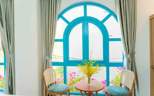 La Casa Hotel