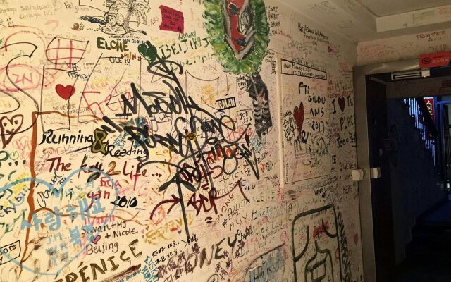 365 inn - Hostel