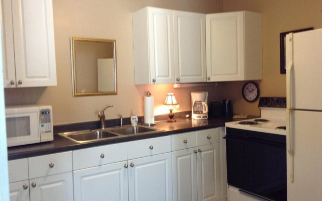 Paradise Cove at Lemon Bay