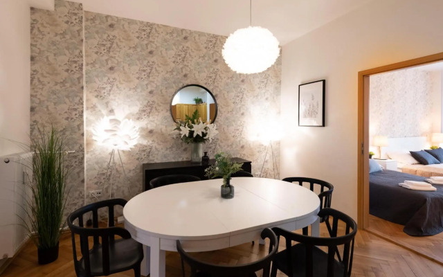 Luxury apartment in prime location