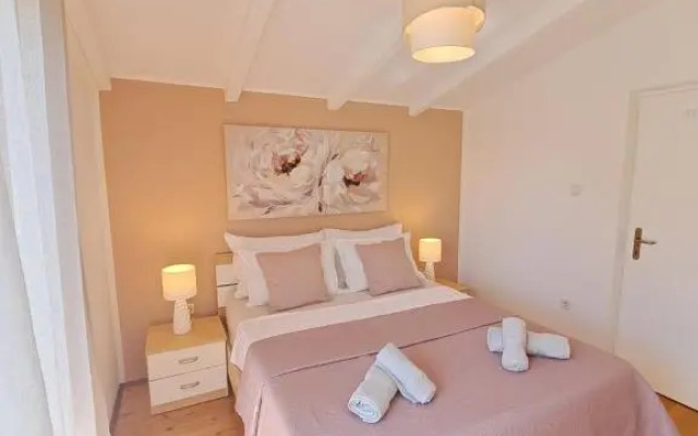 Apartments Nicole