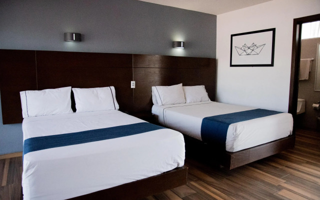 Hotel Expo Plaza Business and Family Guadalajara