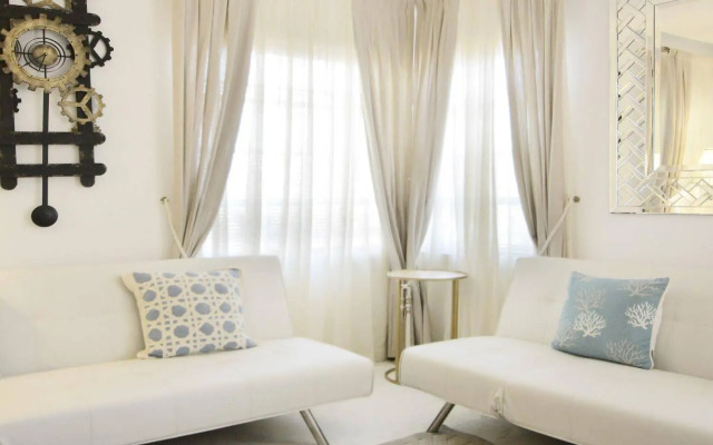 Sunrise Court Apartments