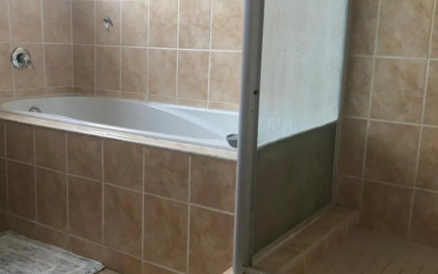 Apartment with a Seaview- Amanzimtoti