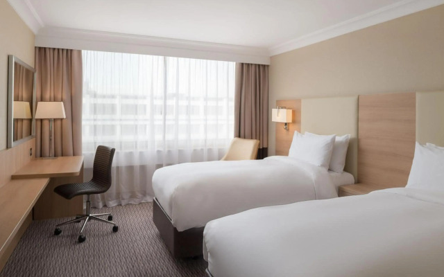 Renaissance London Heathrow Hotel