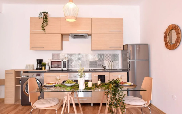 Homey - Strada Constantin Nacu 7