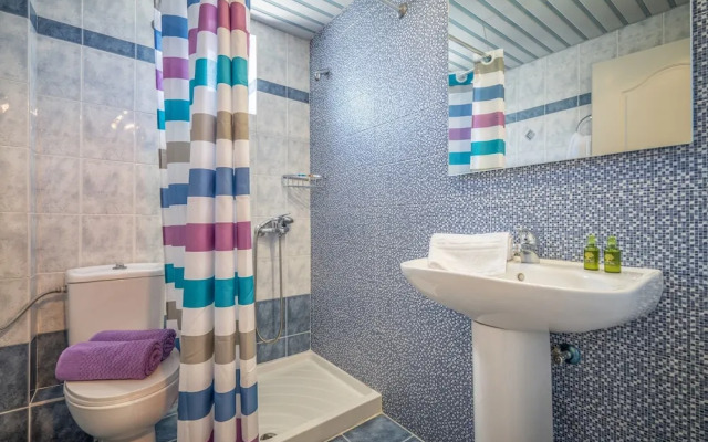 Nikos & Maria Studios