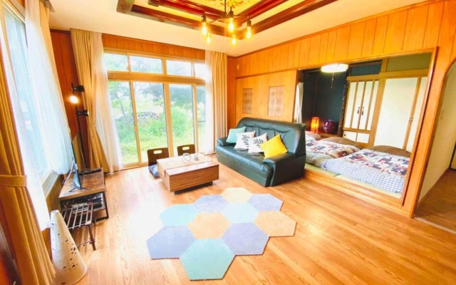 Manyi’s Onsen House – Guest Rooms – Shiraoi