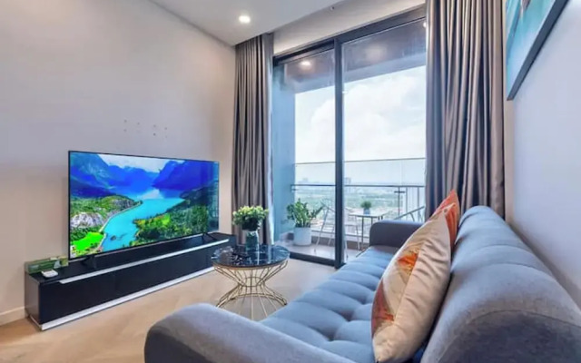 Parkland Riverside Luxury Vacation