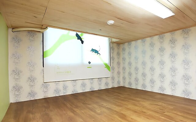 Namhae Sea and Blue Pension (four seasons hot water pool)