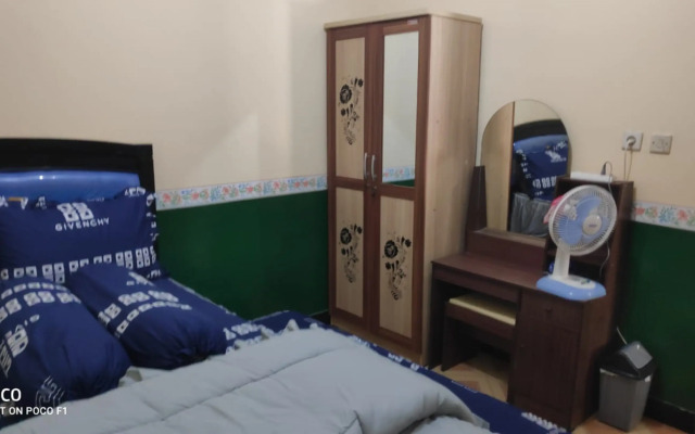 Homestay Hanum by ZUZU