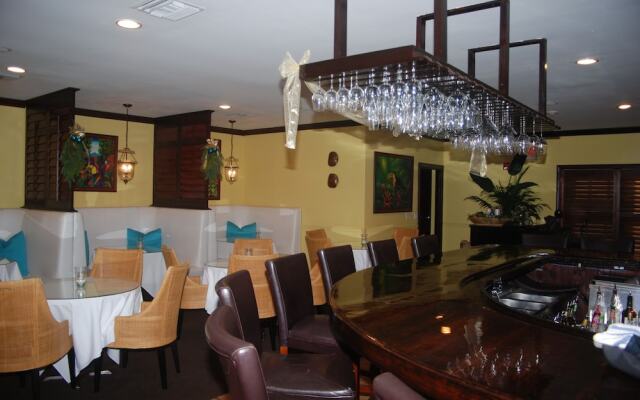The Caribbean Court Boutique Hotel
