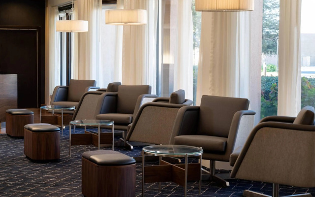 Courtyard by Marriott Bakersfield