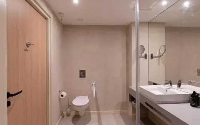 Hotel Eram Shiraz