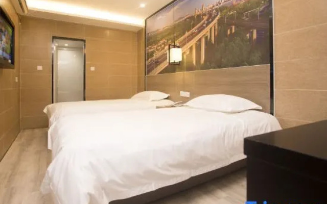 Qingmu Express (Nanjing Xinjiekou Xinjiekou Subway Station Fengfu Road)